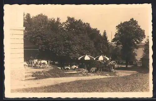 AK Krottenmühl am Simssee, Hubers Gasthof-Pension zum Bahnhof, Gartenansicht