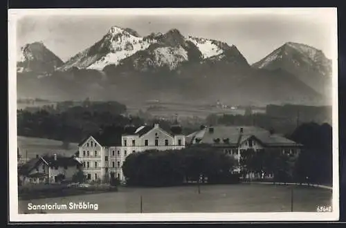 AK Endorf /Chiemgau, Kurhaus Ströbing, Sanatorium mit Umgebung und Bergpanorama