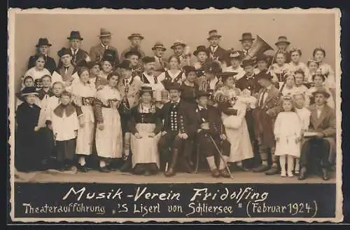 AK Fridolfing, Musik-Verein, Theateraufführung s Lieserl von Schliersee 1924, Gruppenbild