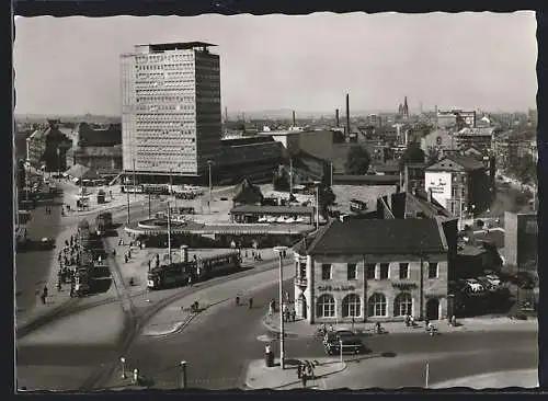 AK Nürnberg, Hochhaus am Plärrer mit Umgebung und Strassenbahnen