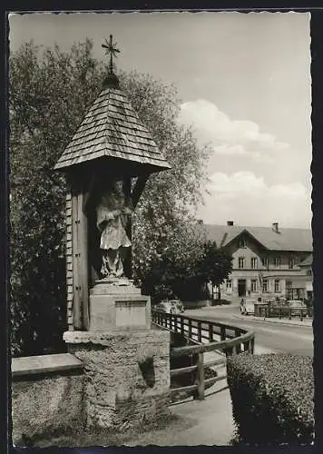 AK Gauting /München, Brückenheiliger mit Strasse u. Gasthof Würmbad