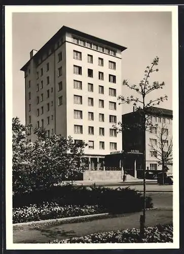 AK Frankfurt-Westend, Hotel Hessischer Hof von der Strasse aus