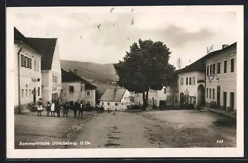 AK Ulrichsberg /O.-Oe., Strassenpartie mit Kindern