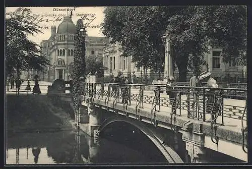 AK Düsseldorf, Bastionbrücke über dem Stadtgraben