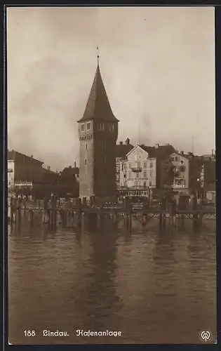 AK Lindau / Bodensee, Hotels Reutemann und Helvetia an der Hafenanlage