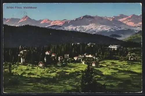 AK Flims, Waldhäuser mit Bergpanorama aus der Vogelschau