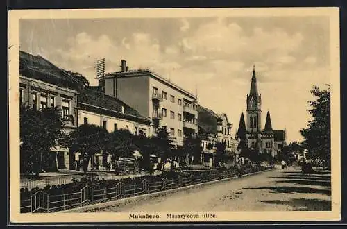 AK Mukacevo, Masarykova ulice, Strassenpartie mit Kirche