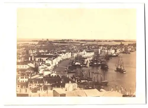 Fotografie unbekannter Fotograf, Ansicht Venedig, Blick über die Stadt mit dem Hafen