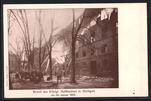 AK Stuttgart, Löschwagen vor brennendem Hoftheater 1902