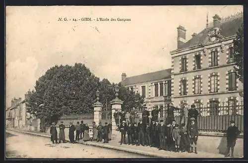 AK Gien, L`Ecole des Garcons