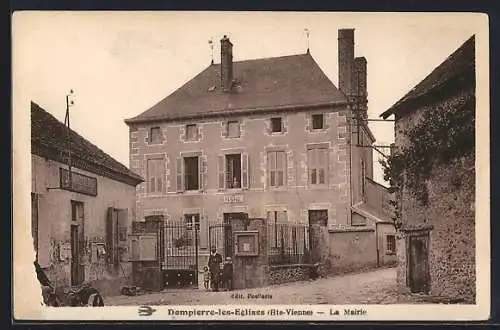 AK Dompierre-les-Eglises, La Mairie, Rathaus