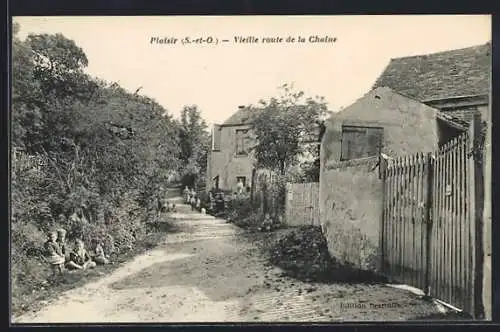 AK Plaisir, Vieille route de la chaine, Dorfstrasse mit Kindern