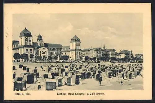 AK Binz /Rügen, Kurhaus, Hotel Kaiserhof u. Cafe Gramm vom Strand aus