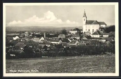 AK Niederhollabrunn /Niederösterreich, Ortsansicht mit Kirche