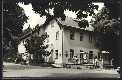 AK Gruberau /Sulz, Gasthaus mit Besuchern