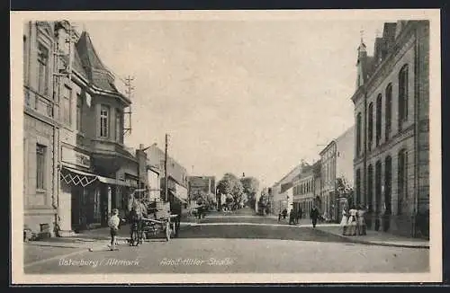 AK Osterburg, Strasse mit Kutsche