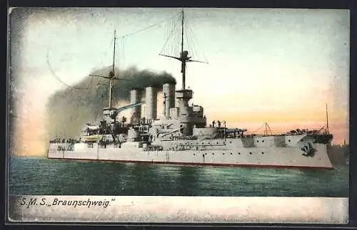 AK Kriegsschiff SMS Braunschweig heizt die Kessel vor