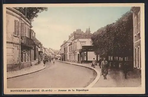 AK Bonnieres-sur-Seine, Avenue de la Republique