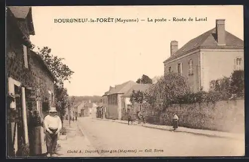 AK Bourgneuf-la-Forét, La Poste, Route de Laval