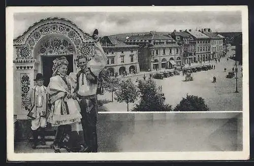 AK Uh. Hradiste, Paar in Tracht, Stadtplatz & Hotel