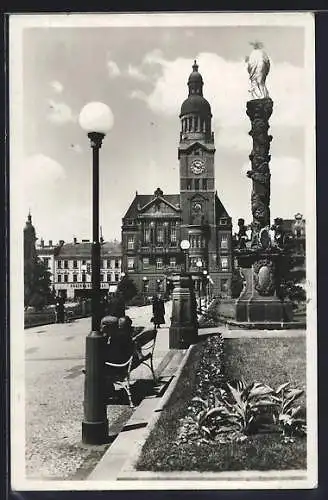 AK Prostejov, Rathaus und Mariensäule und Anlagen