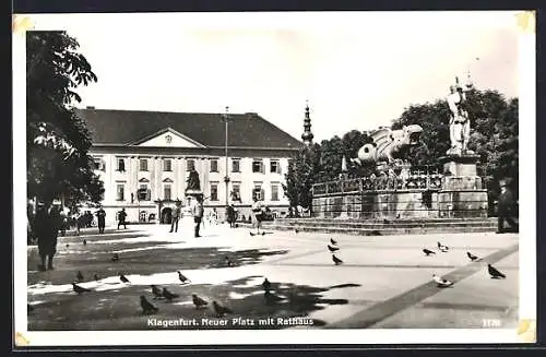 AK Klagenfurt, Neuer Platz mit Rathaus und Lindwurmbrunnen