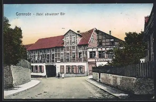 AK Gernrode / Harz, Hotel schwarzer Bär, von der Strasse gesehen