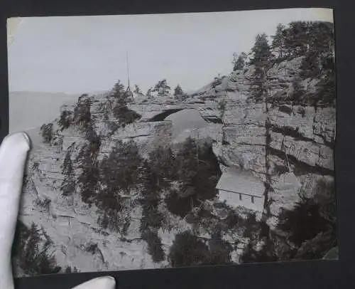 3 Fotografien Hermann Poy, Dresden, Ansicht Bastei, Blick auf den Basteifelsen mit Brücke & Aussichtsplattform