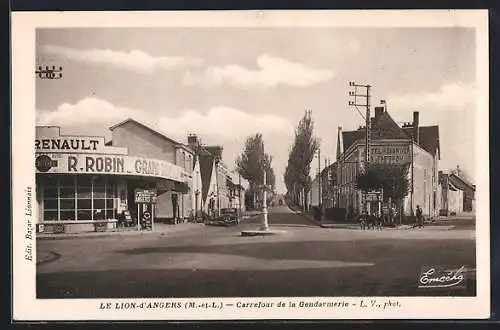 AK Le Lion-d'Angers, Carrefour de la Gendarmerie