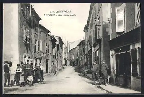 AK Lezoux, Rue Notre-Dame, Strassenpartie