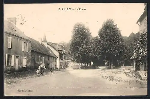 AK Anlezy, La Place, Strassenpartie