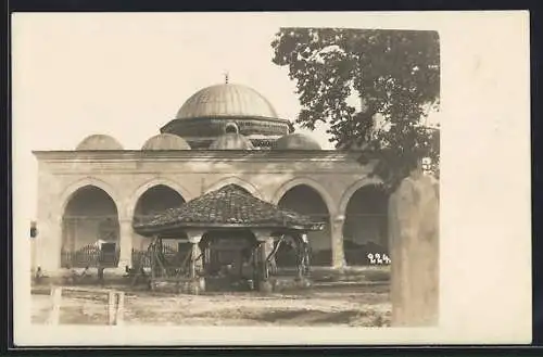 Foto-AK Skoplje / Ueskueb, Ansicht einer Moschee