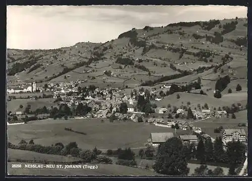 AK Nesslau-Neu St. Johann /Togg., Teilansicht mit Kirche