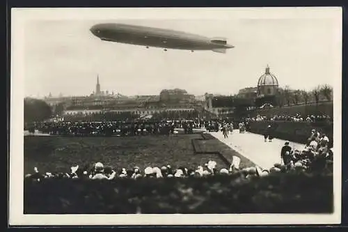 AK Wien, Zeppelin über der Stadt 1929