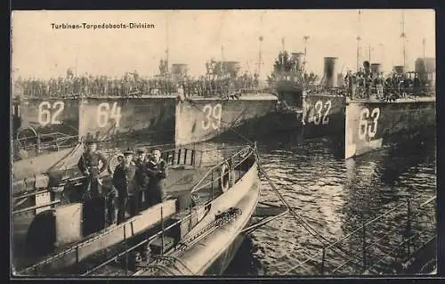 AK Turbinen-Torpedoboots-Division im Hafen