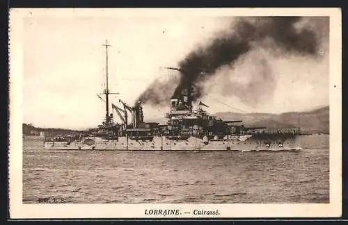 AK Kriegsschiff Cuirassé Lorraine vor der Küste