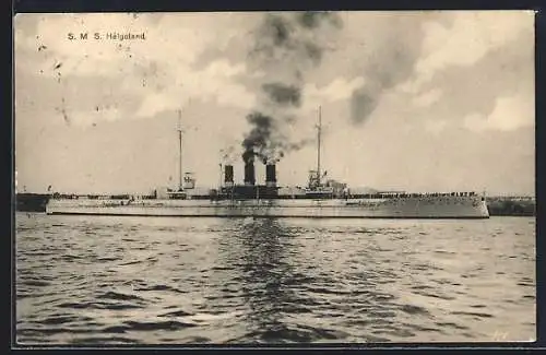 AK Kriegsschiff SMS Helgoland in Küstennähe