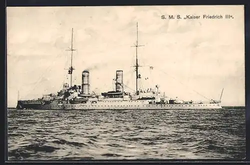 AK Kriegsschiff SMS Kaiser Friedrich III auf See