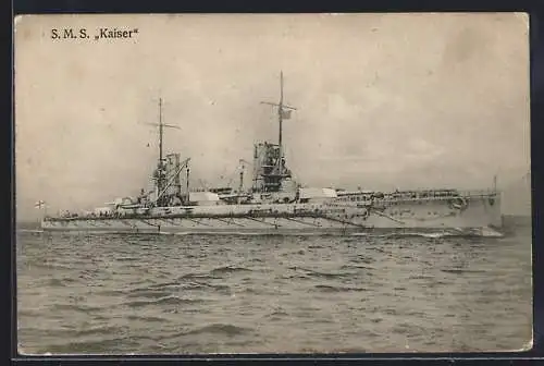 AK Kriegsschiff SMS Kaiser in Fahrt