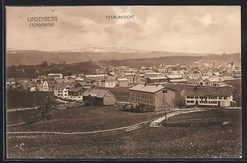 AK Lindenberg /Schwaben, Ortsansicht aus der Vogelschau