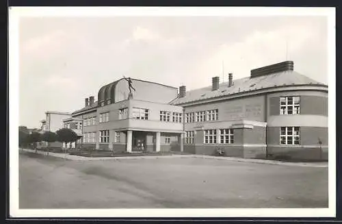 AK Jicin, Mestska obchodni skola