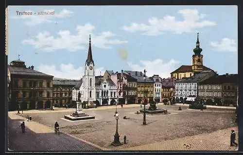 AK Trautenau / Trutnov, Blick auf den Ringplatz mit Denkmal