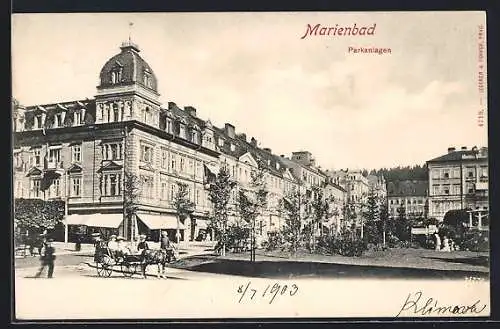 AK Marienbad, Strassenpartie an den Parkanlagen