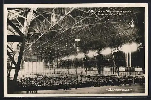 AK Wien, 10. Dt. Sängerbundesfest 1928, Innenansicht der Sängerhalle