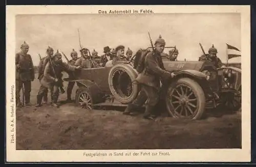 AK Auto Lorraine-Dietrich (191?), Soldaten in Uniform versuchen ein festgefahrenes Armeefahrzeug zu befreien