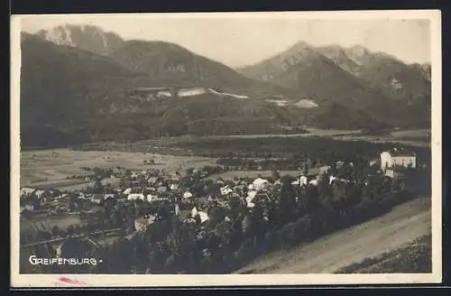 AK Greifenburg, Ansicht mit den Bergen