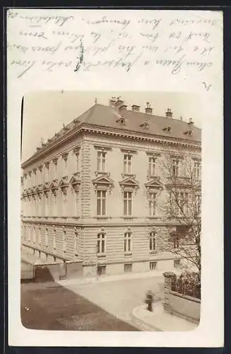 Foto-AK Wien, Bernardgasse mit Eckgebäude