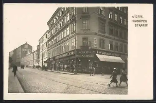 Foto-AK Wien, Favoritenstrasse mit Bekleidungs-Geschäft Arthur Weiss