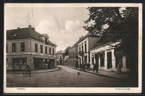 AK Varel / Oldenburg, Kaufhaus von Ludwig Weiss und Geschäft von C. Springer in der Kirchhofstrasse