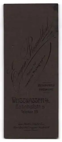 Fotografie Eugen Rosenthal, Weisswasser o. L., Bahnhofstr. 5, Porträt eines jungen Mannes mit Buch